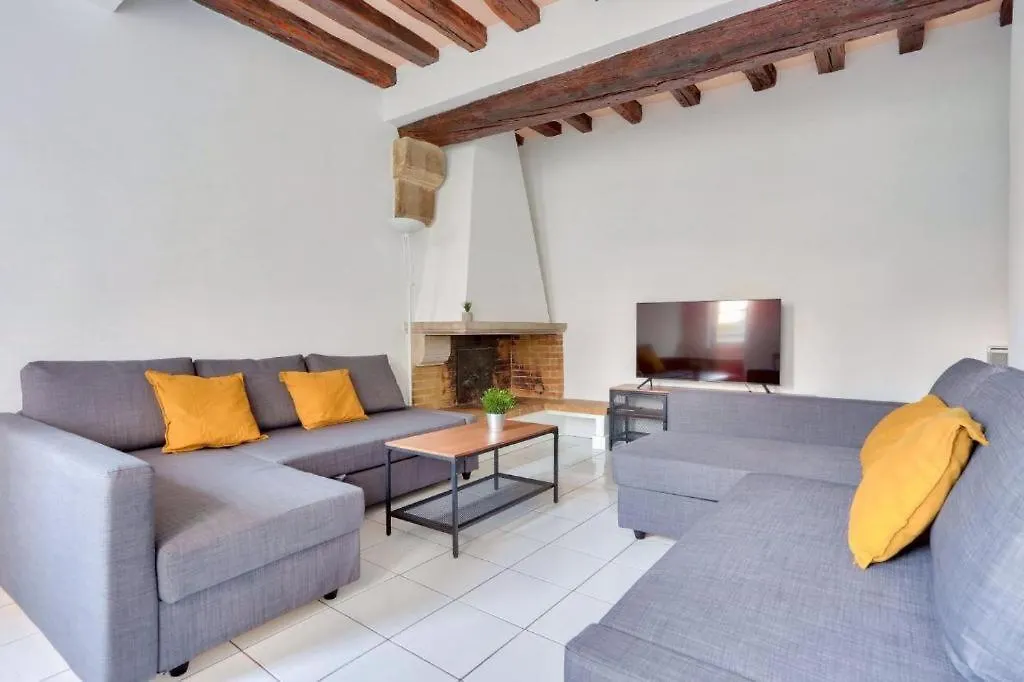 Appartement Neuf Quartier Emily In Paris 0*,