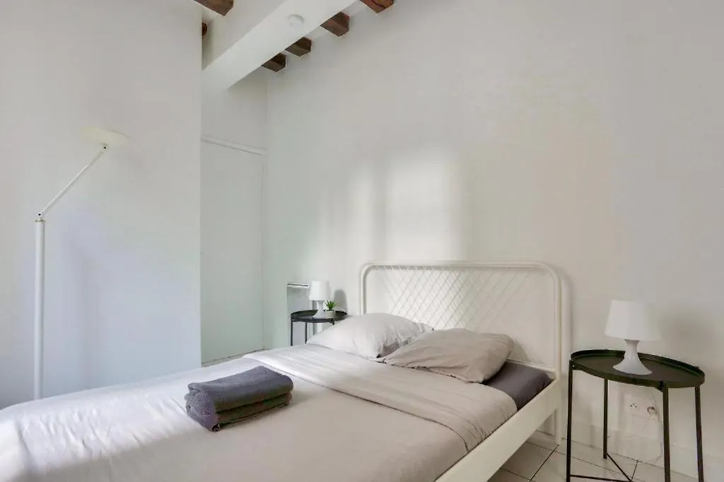 Appartement Neuf Quartier Emily In Paris Apartment